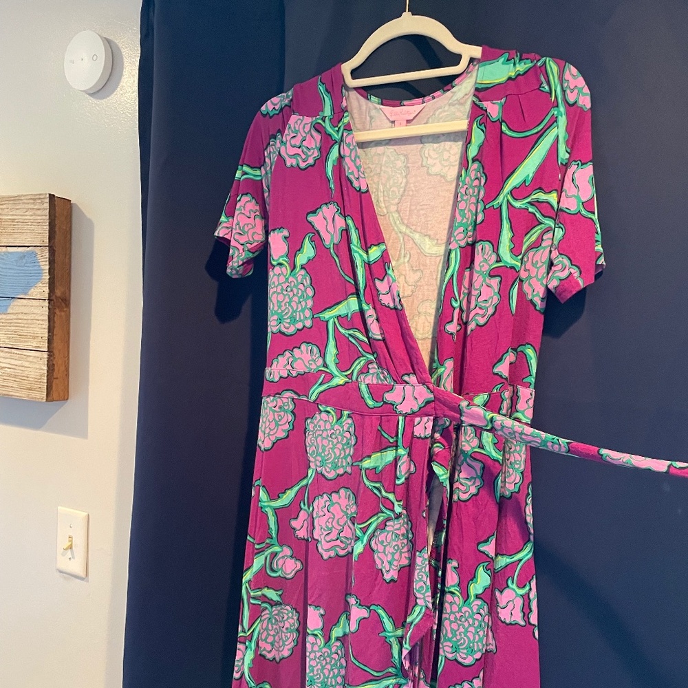 Lilly pulitzer wrap dress size small